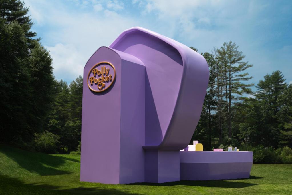 Sleepover At Polly Pockets Compact Appartement